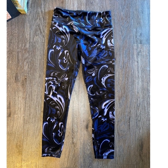 Athleta elation velvet right size large like new - Picture 1 of 6